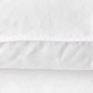 600 Loft White Goose Down Pillow details