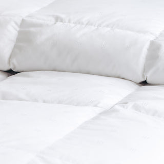 650 Loft European White Down Duvet baffle box