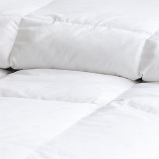 725 Loft Canadian Hutterite White Goose Down Comforter - Linens DelightWhite Goose Down Comforter