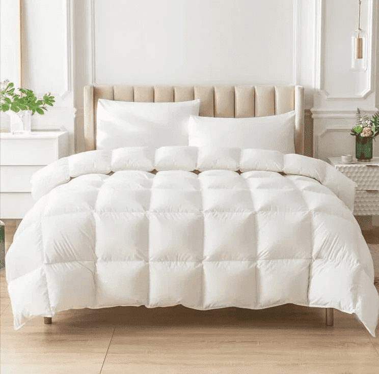 Canadian Hutterite Goose Down Comforter | 15-Year Warranty – Linens Delight