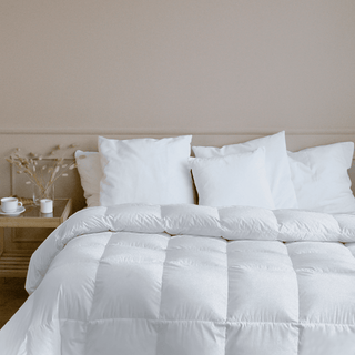 725 Loft European White Down Comforter - Linens DelightWhite Down Comforter